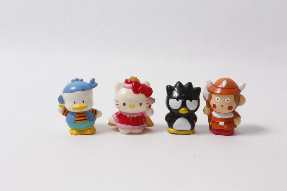 1990s Sanrio Sofubi Lot Pekkle Hello Kitty Badtz-Maru Monkichi ~ 260826-WH 1308